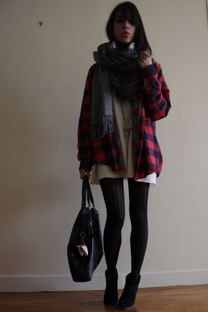 Episode shirt - American Apparel scarf - Zara sweater - Wolford tights - Creeks 