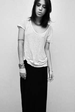 black thrifted skirt - white Zara shirt