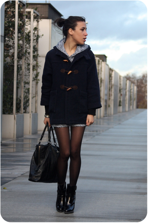 Guerrisol coat - American Apparel dress - mellow yellow boots - Addicted purse