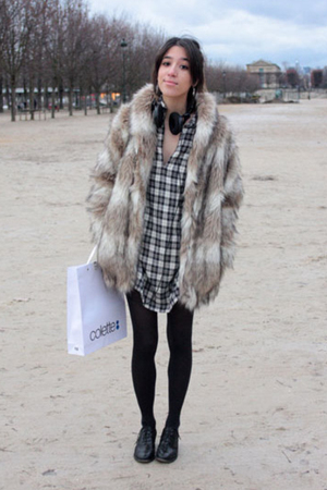 beige faux fur H&M coat - black Topshop shoes - black Maje dress