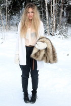 cream sheer Dixi blouse - brown faux fur vintageMonki scarf