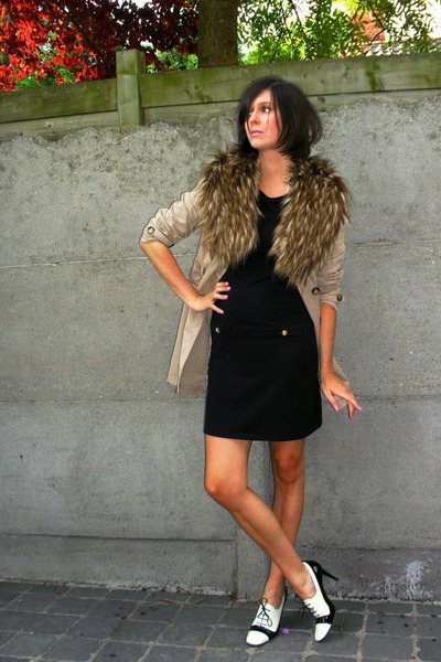 black dress beige shoes