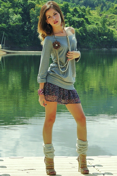 Silver Walmart Sweaters, Beige Aldo Shoes, Amethyst American