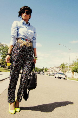 yellow neon yellow Quipid heels - gold chainmail thrifted vintage belt
