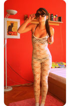 beige American Apparel suit