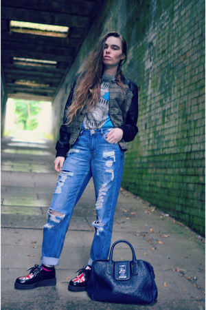 Blue Asos Jeans How to Wear and Where to Buy | Chictopia Hot Pink OASAP Coats, Blue Asos Jeans, Hot Pink New Balance