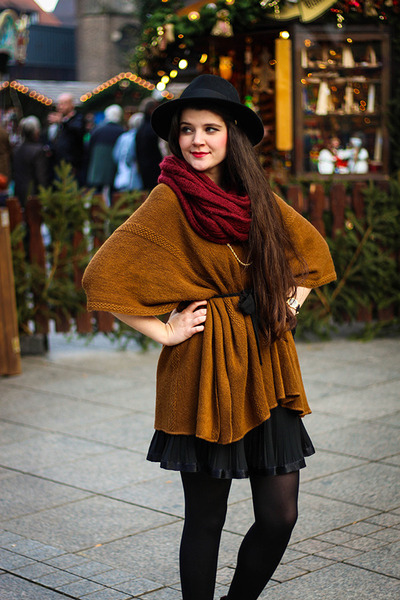 Coach Twilly Key Fob Chain Eyeglass Cae on Mercari | Heart bag, Fobs, Twilly