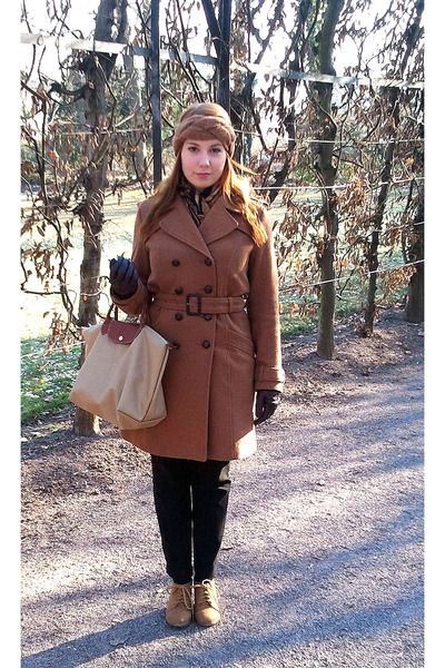 Longchamp Beige M Longchamp Beige M