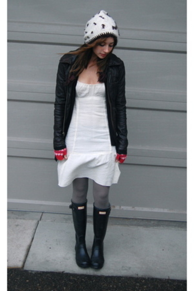 black Hunter shoes - white Self Made dress - white hat