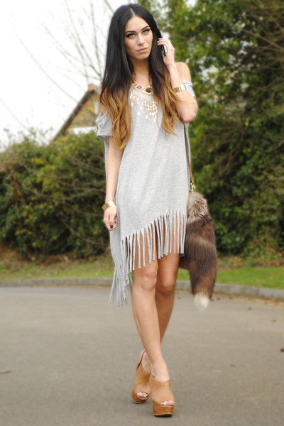 Heather Gray Romwe Dresses Tan H M Bags Gold Necklaces Heather Gray Romwe Dress Tan H M Bag Gold Necklace Office Wedges