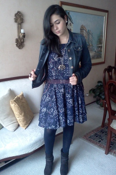 jean jacket with navy blue dress