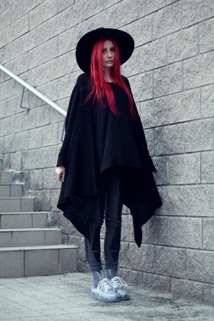 transparent boots outfit