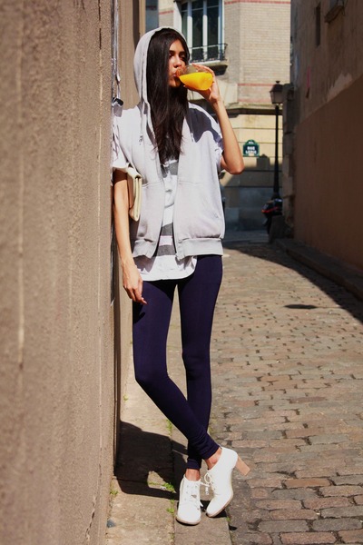 H&M Grey Hoodie - How to Wear and Where to Buy | Chictopia