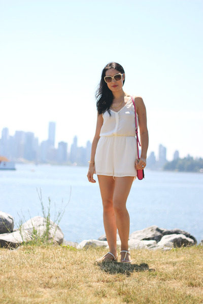 dv by dolce vita sandals