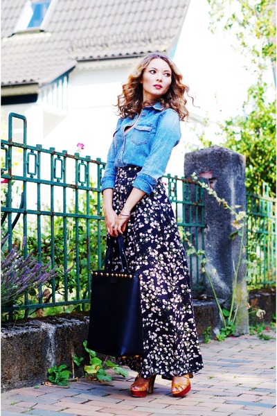 Long Blue Jean Skirts Urban Outfitters 2025 | solajoiers.com