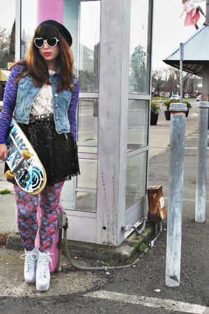 hot pink Urban Outfitters tights - silver lulus shoes