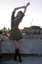 brown vintage boots - gray city of dolls shirt - brown vintage skirt