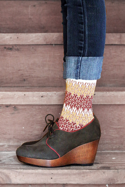 jeans with patterned cuffs