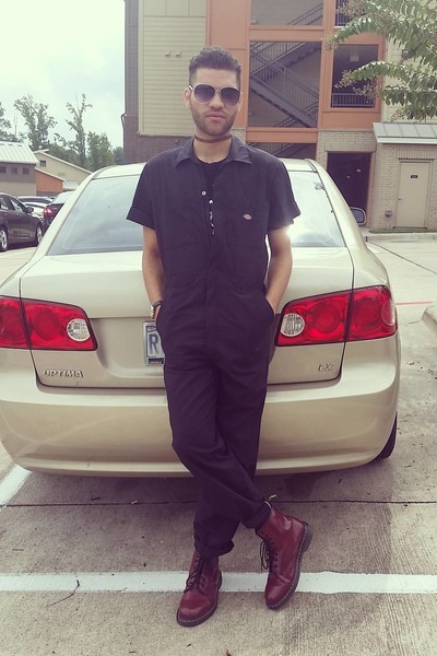 doc marten boots urban outfitters