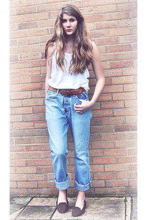 periwinkle my brothers jeans - white racerback Monki top
