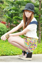 Call it Spring hat - Adah Belle shorts - Bubbles bracelet - F-Stop bracelet