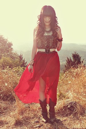 brick red Romwecom skirt - dark brown Durango boots - brown Fox House shirt