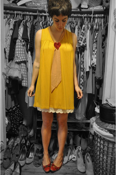 Ruby Dress Red Accessories