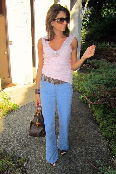 light pink shirt blue pants