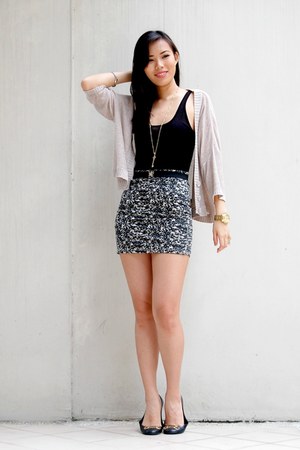 How to wear bodycon midi skirts How to wear bodycon midi skirts