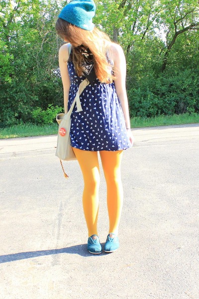teal toms shoes