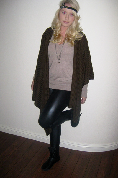 Leggings+And+Boots Outfits With Leggings And Boots Leggings Shirt Boots