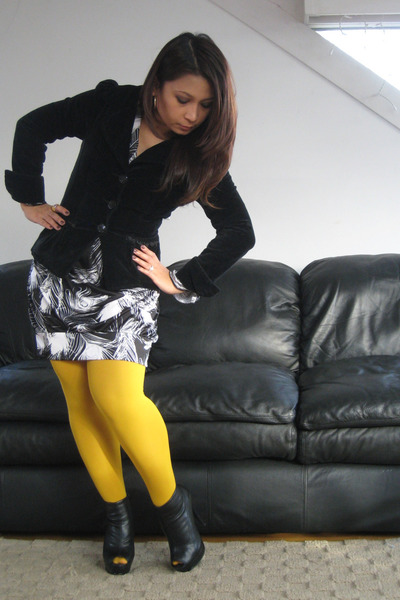 yellow tights target
