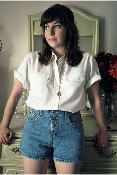 white vintage shorts