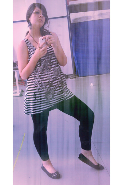 black leggings and flats