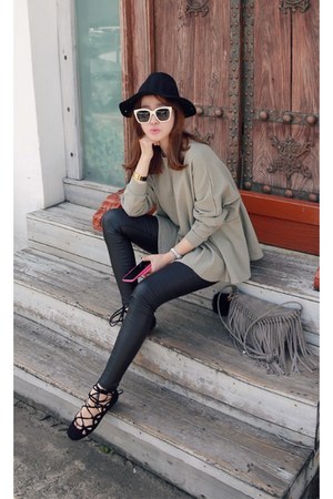 tan MIAMASVIN top - black MIAMASVIN pants - MIAMASVIN flats