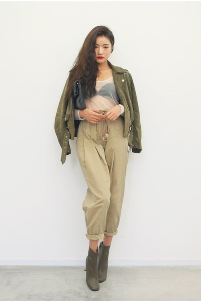 dark green khaki pants