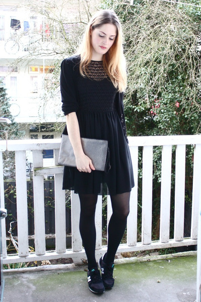 Silver Or Black Shoes With Black Dress Silver Or Black Shoes With Black Dress